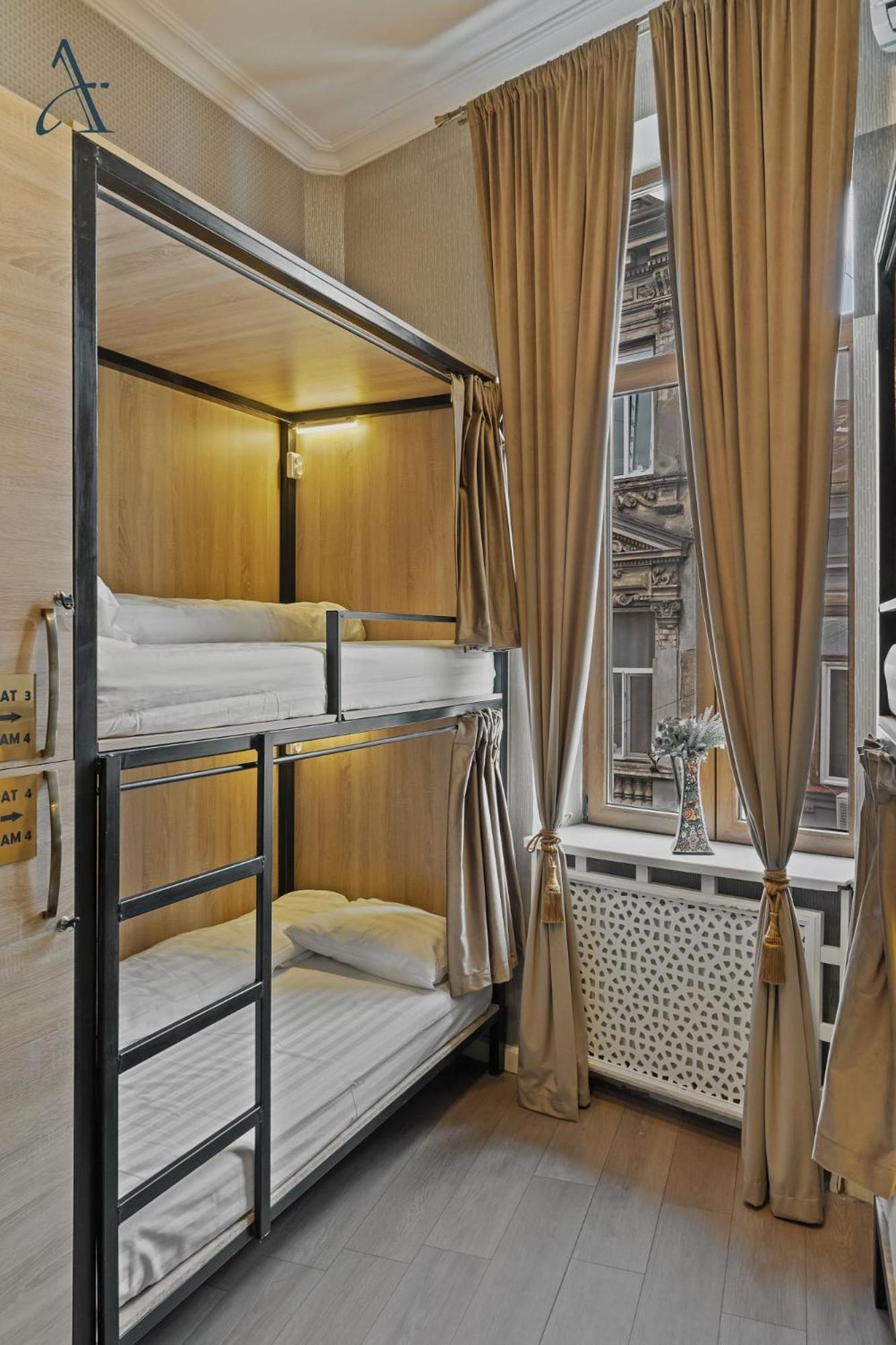 Ramana Garden Hostel - Self-Service Accommodation Bucareste Exterior foto